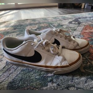 Nike Womens White and Black Sneakers
